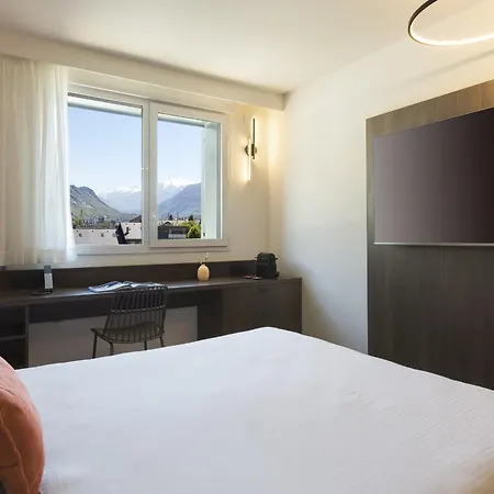 Neho Jean De Maurienne 4*