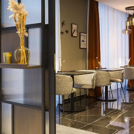 Hotel Neho Jean De Maurienne